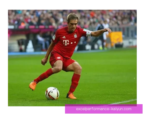 拉菲尼亚本赛季进球数据持续提升，表现稳健现稳健